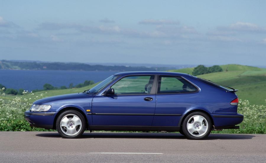  Saab 900 SE Turbo Coupe 1993 года  (фото 15 из 29)